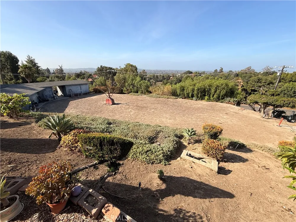 1281 West Road La Habra Heights, CA 90631