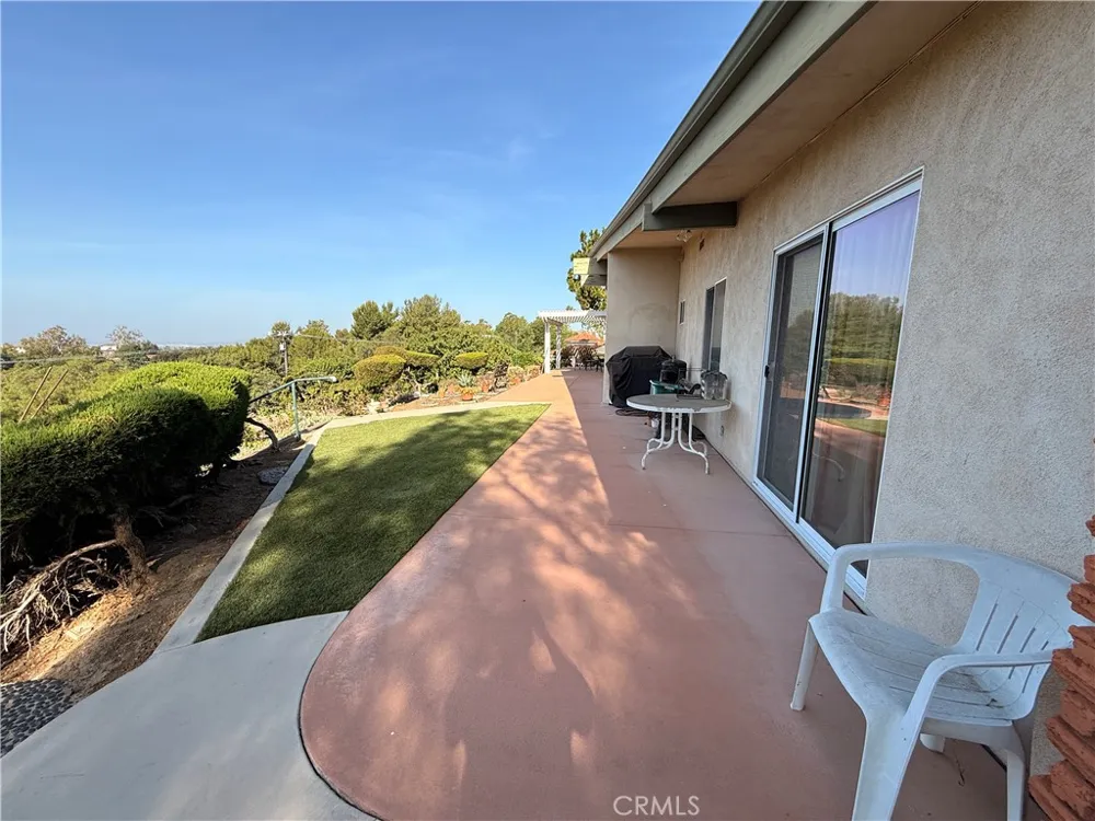 1281 West Road La Habra Heights, CA 90631