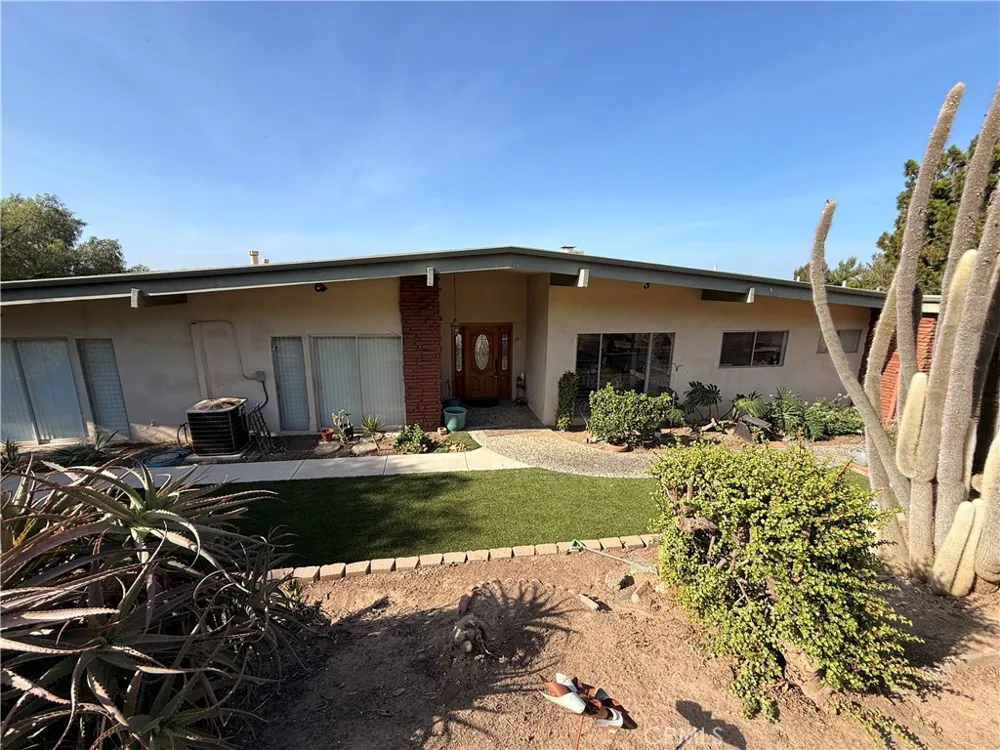1281 West Road La Habra Heights, CA 90631