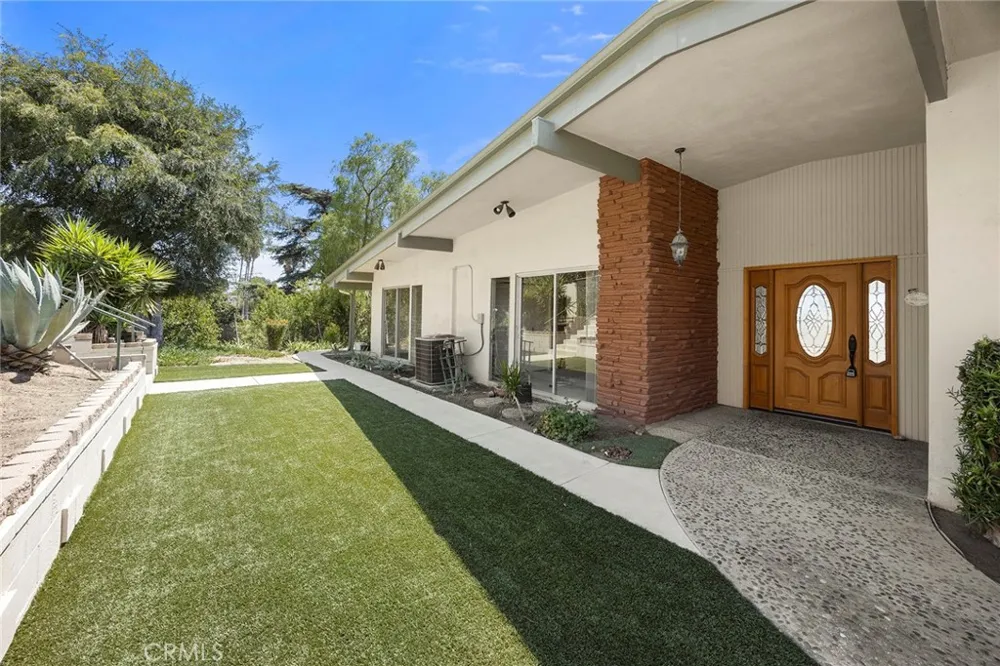 1281 West Road La Habra Heights, CA 90631