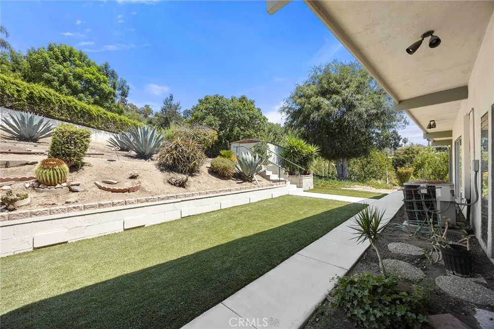 1281 West Road La Habra Heights, CA 90631