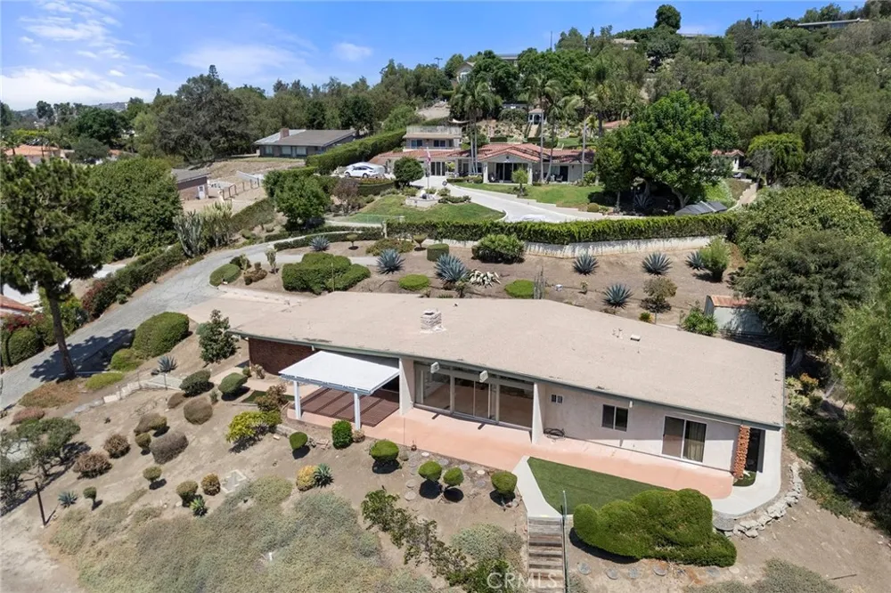 1281 West Road La Habra Heights, CA 90631