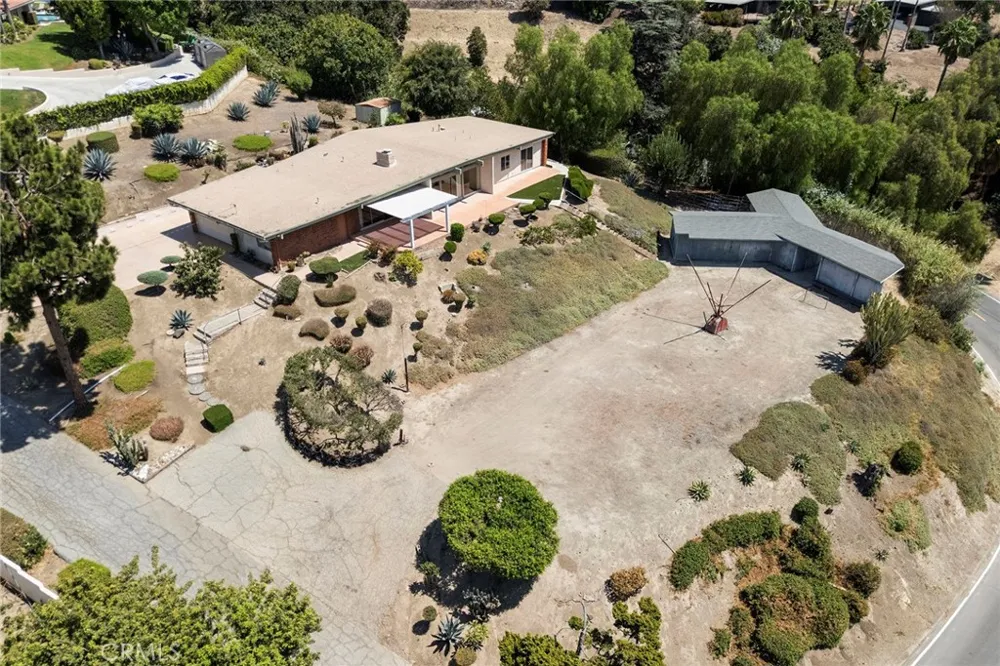 1281 West Road La Habra Heights, CA 90631