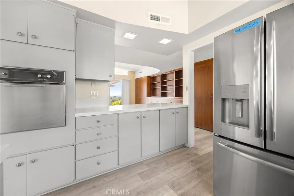 1281 West Road La Habra Heights, CA 90631