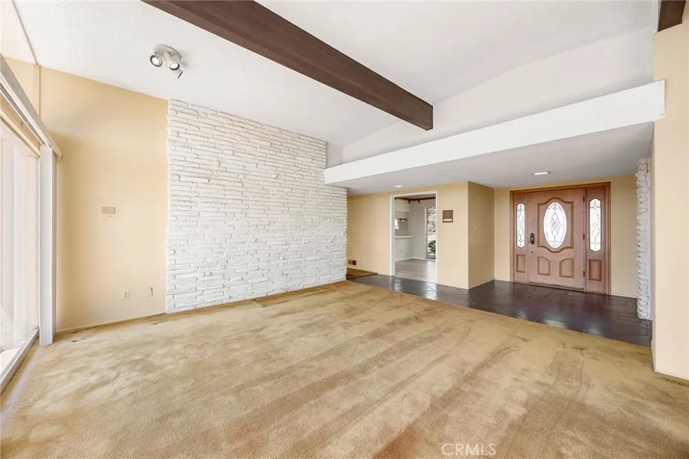 1281 West Road La Habra Heights, CA 90631