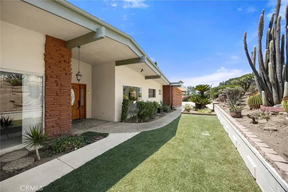 1281 West Road La Habra Heights, CA 90631