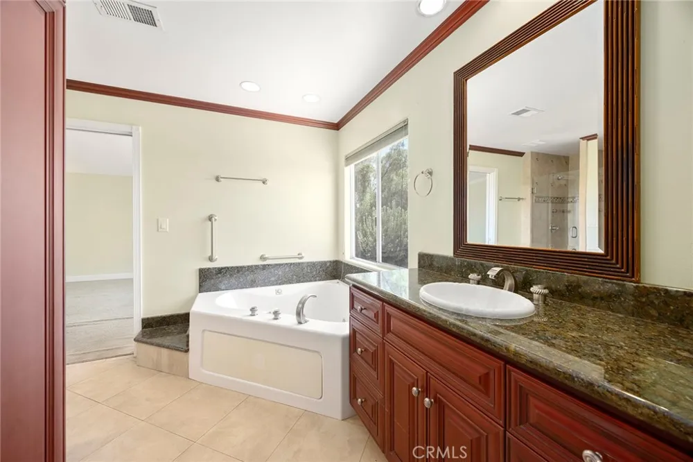 1281 West Road La Habra Heights, CA 90631