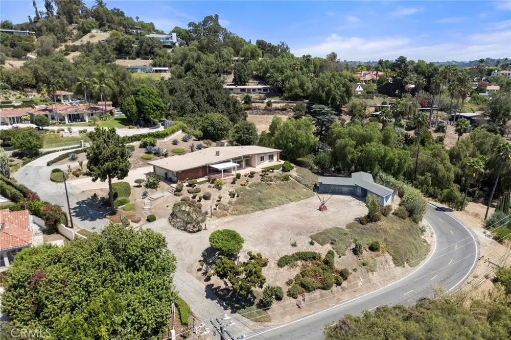 1281 West Road La Habra Heights, CA 90631