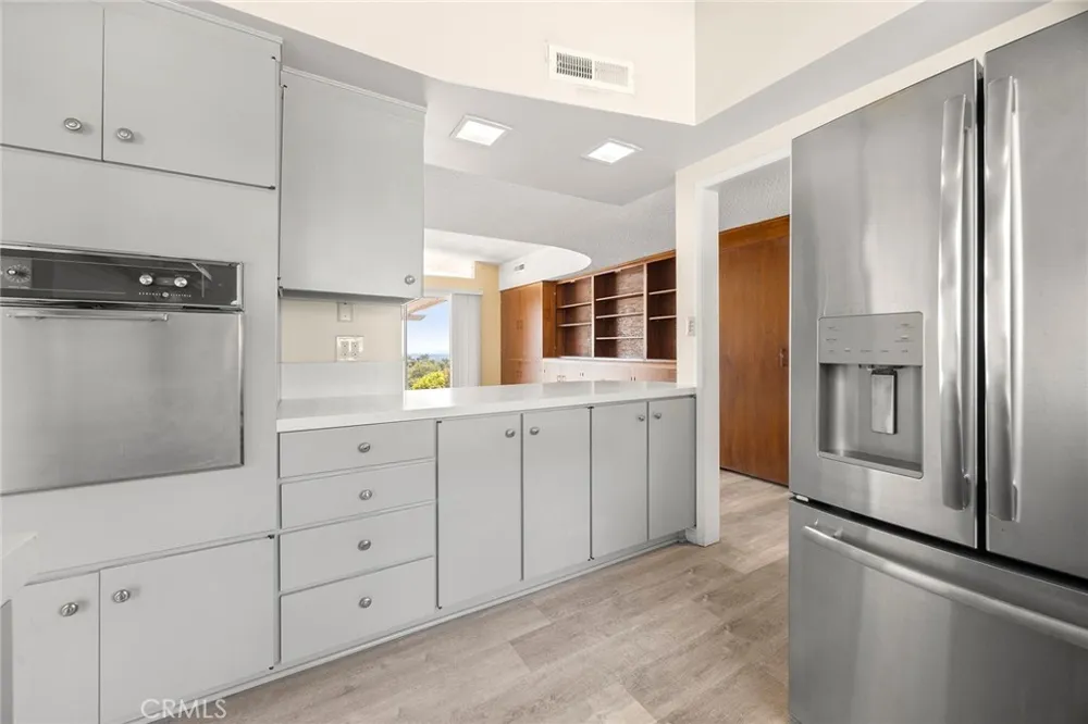 1281 West Road La Habra Heights, CA 90631