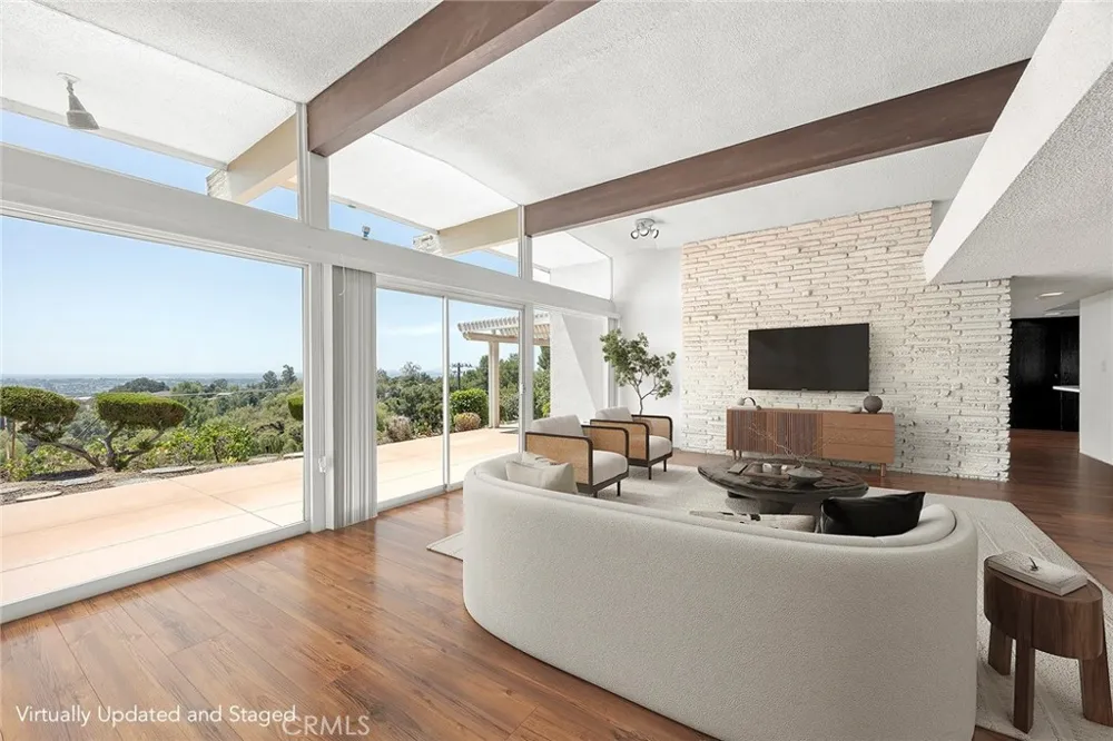 1281 West Road La Habra Heights, CA 90631