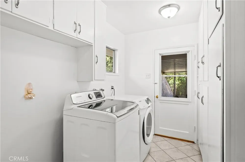 6741 E Huntdale Long Beach, CA 90808