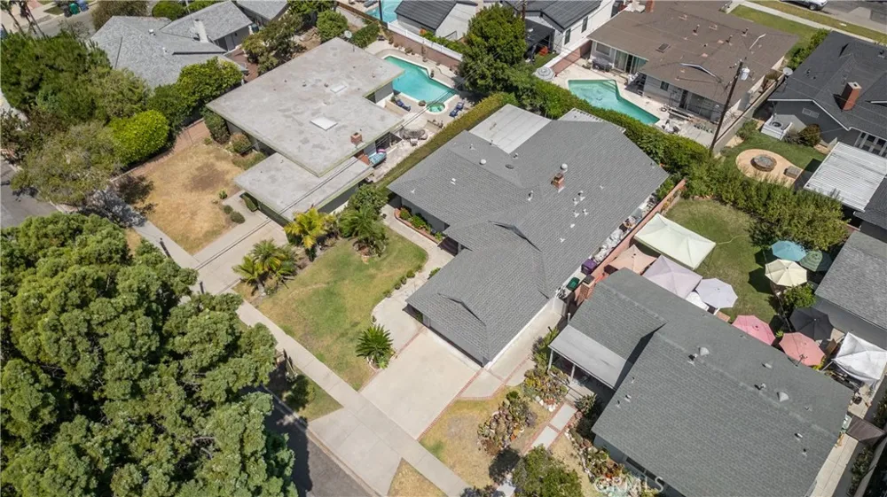 6741 E Huntdale Long Beach, CA 90808