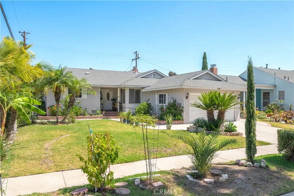6741 E Huntdale Long Beach, CA 90808