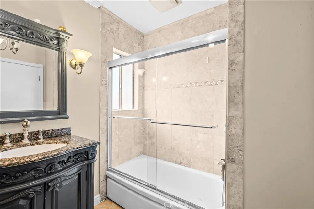 6741 E Huntdale Long Beach, CA 90808