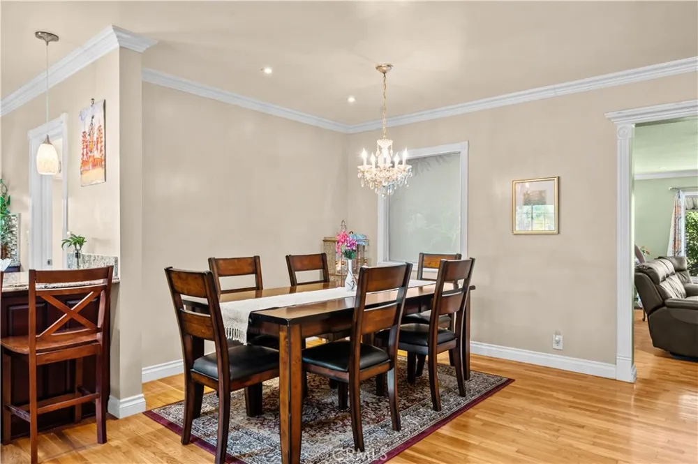 6741 E Huntdale Long Beach, CA 90808