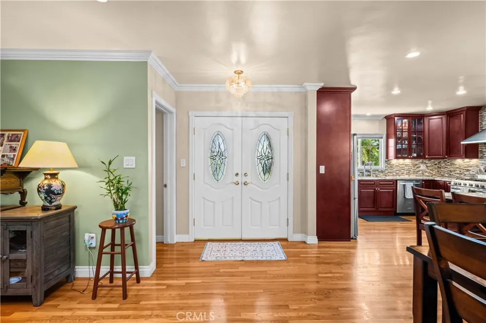 6741 E Huntdale Long Beach, CA 90808