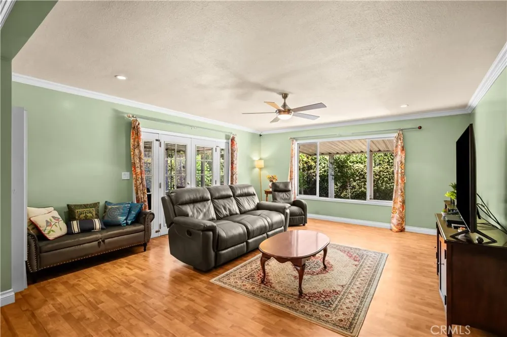 6741 E Huntdale Long Beach, CA 90808
