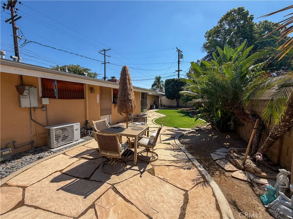 205 S Flower Orange, CA 92868
