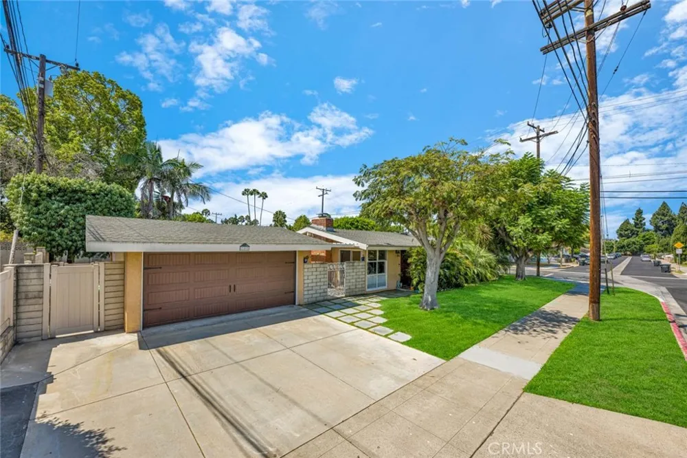 205 S Flower Orange, CA 92868