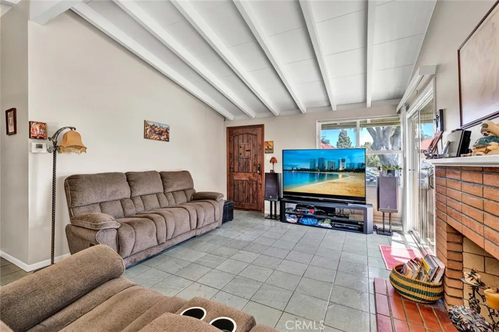 205 S Flower Orange, CA 92868