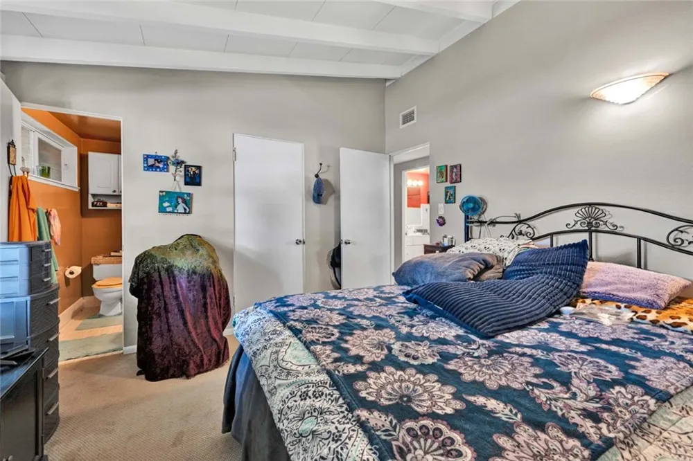 205 S Flower Orange, CA 92868