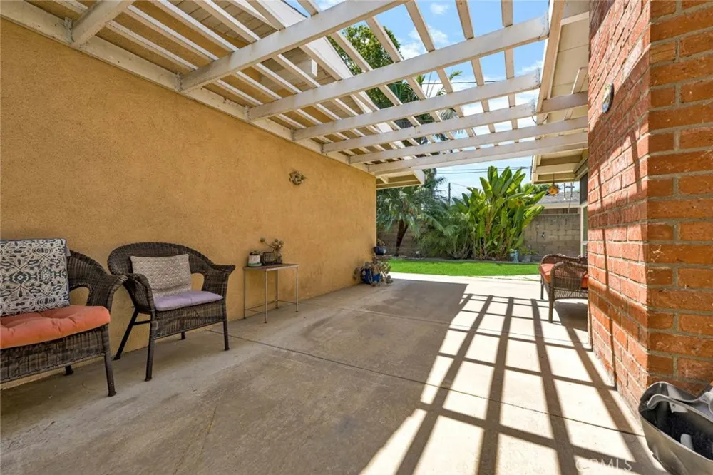 205 S Flower Orange, CA 92868