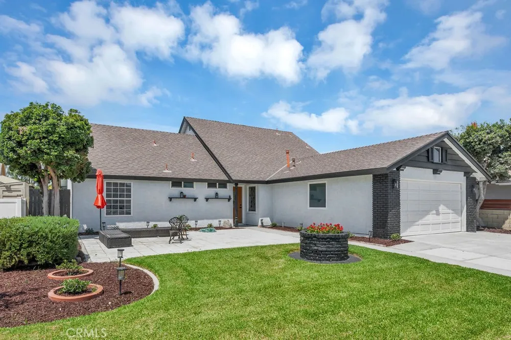 9317 Christopher Cypress, CA 90630