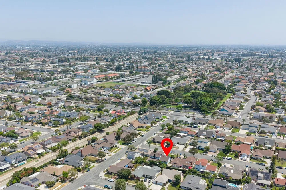 9317 Christopher Cypress, CA 90630