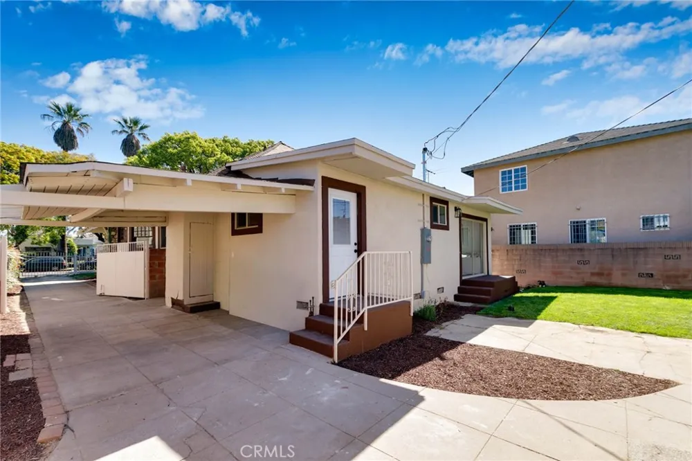 2947 S Hobart Los Angeles, CA 90018