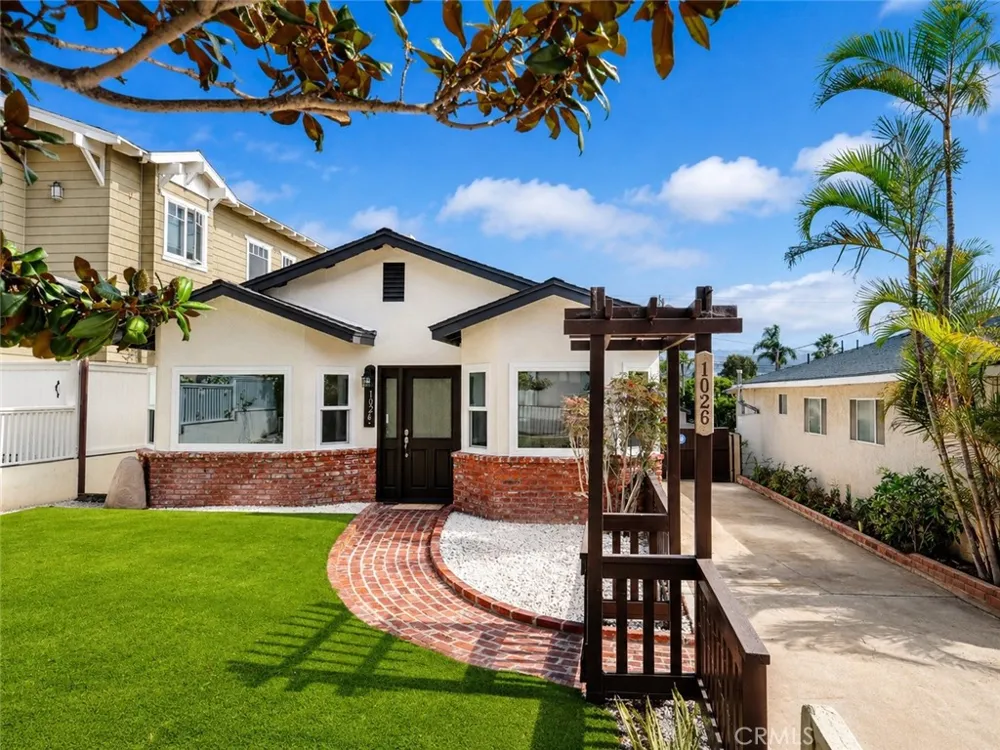 1026 Avenue A Redondo Beach, CA 90277