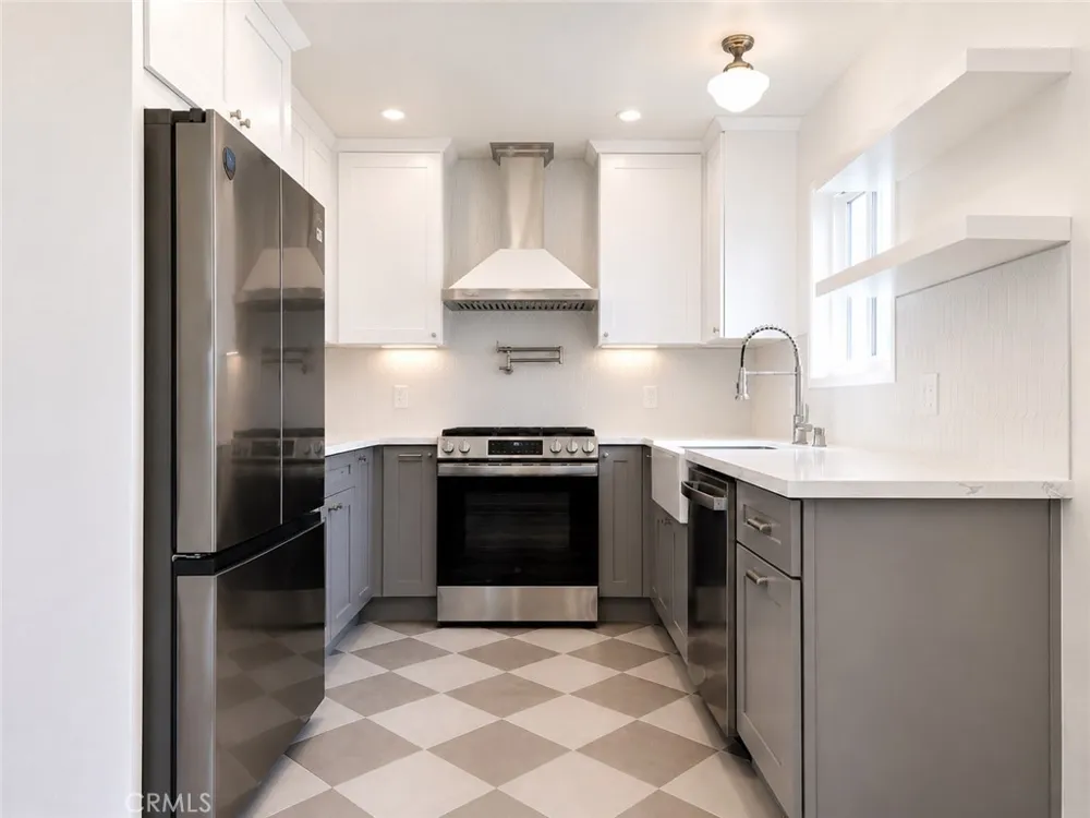 1026 Avenue A Redondo Beach, CA 90277