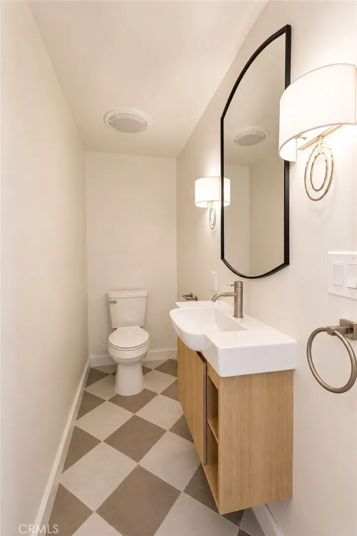 1026 Avenue A Redondo Beach, CA 90277