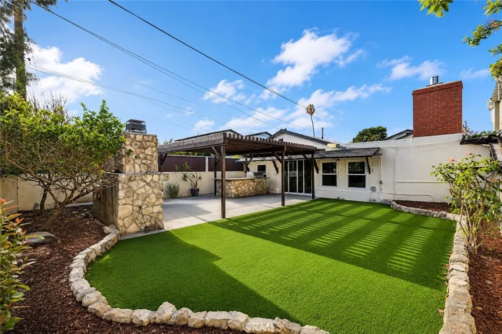 1026 Avenue A Redondo Beach, CA 90277