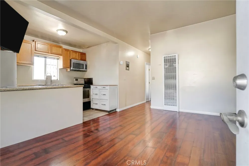 11850 Hawthorne Blvd Hawthorne, CA 90250