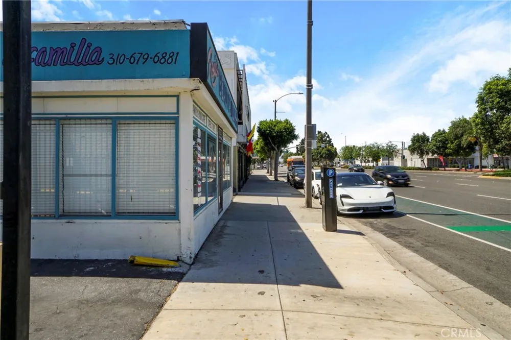 11850 Hawthorne Blvd Hawthorne, CA 90250