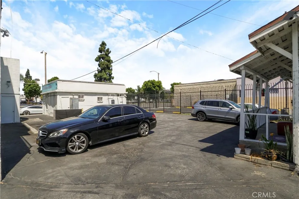 11850 Hawthorne Blvd Hawthorne, CA 90250