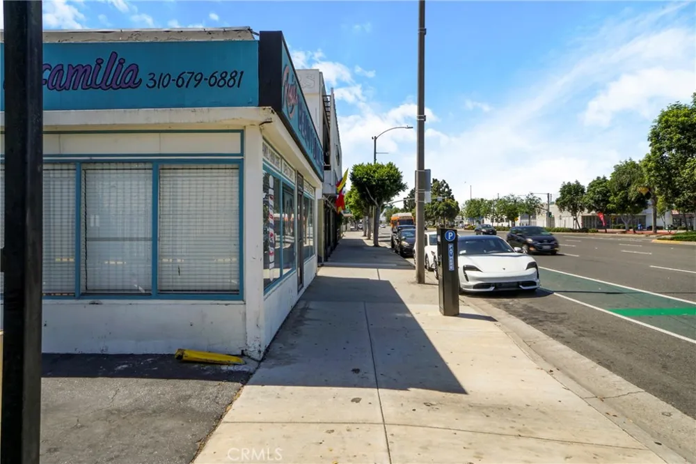 11850 Hawthorne Blvd Hawthorne, CA 90250