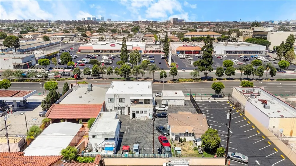 11850 Hawthorne Blvd Hawthorne, CA 90250