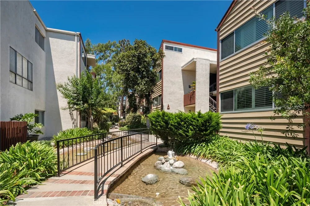 6000 Canterbury Drive #D113 Culver City, CA 90230