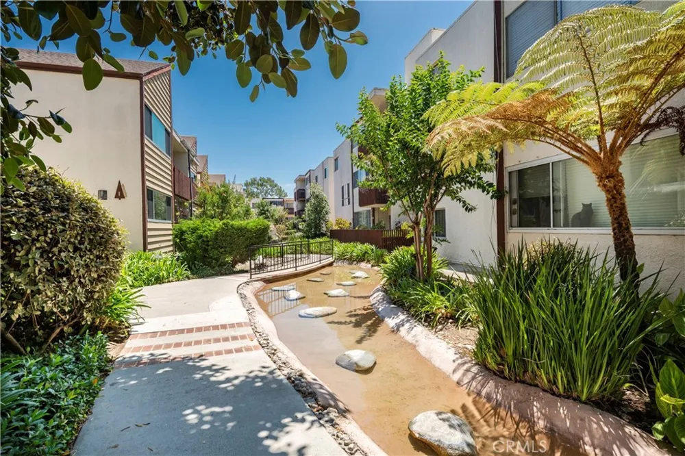 6000 Canterbury Drive #D113 Culver City, CA 90230