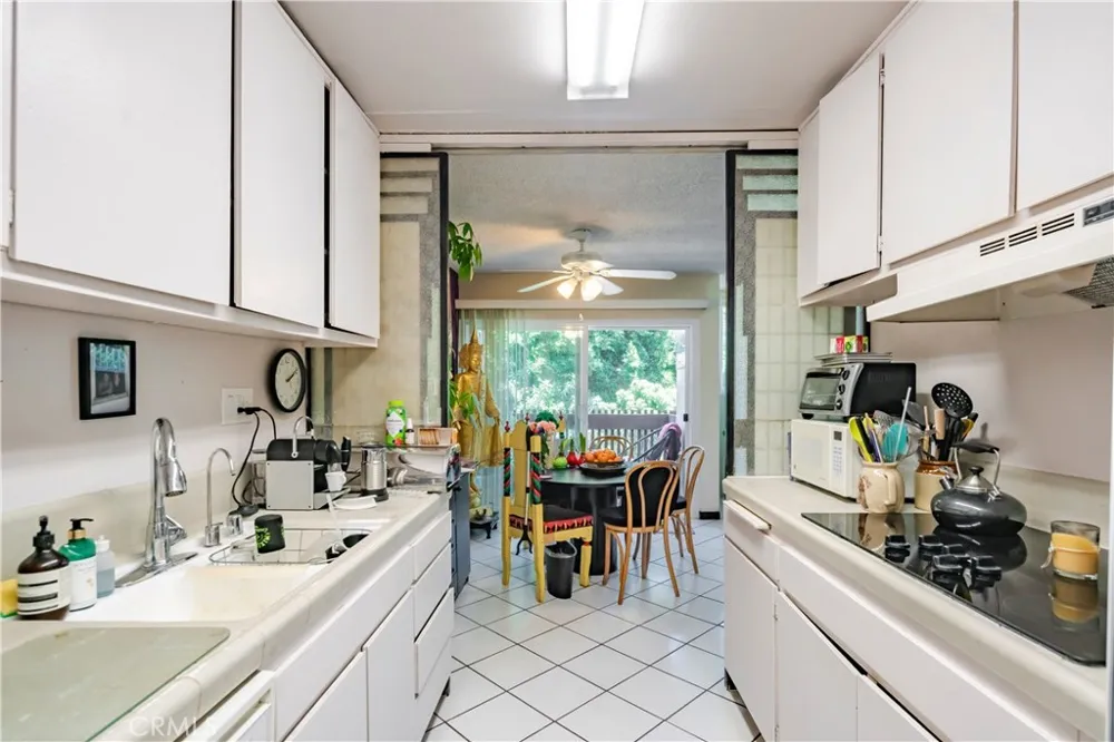 6000 Canterbury Drive #D113 Culver City, CA 90230