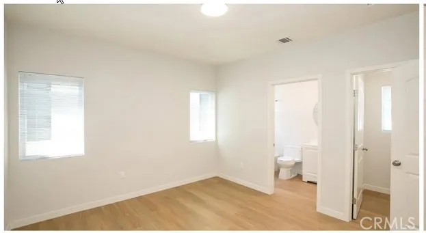 1004 W Clark Burbank, CA 91506