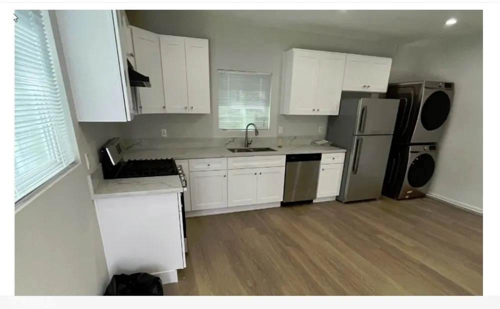 1004 W Clark Burbank, CA 91506
