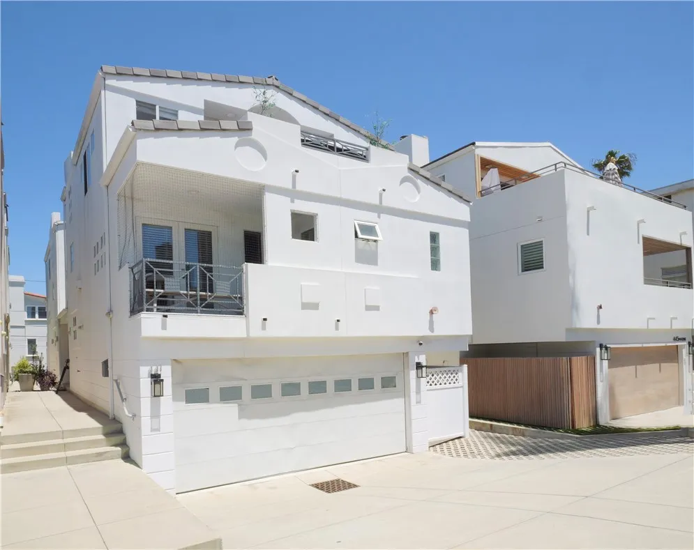 440 Marine Place Manhattan Beach, CA 90266