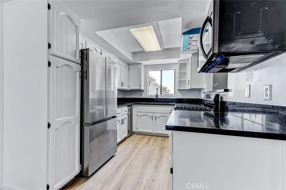 107 S Helberta Avenue #4 Redondo Beach, CA 90277