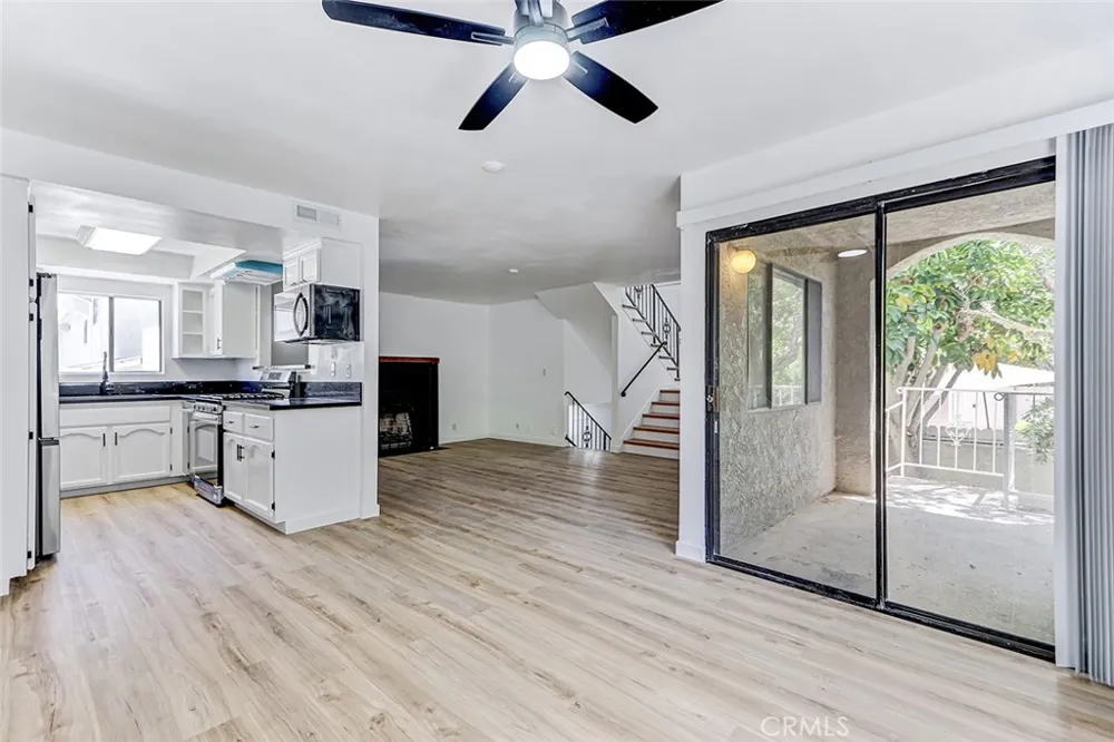107 S Helberta Avenue #4 Redondo Beach, CA 90277