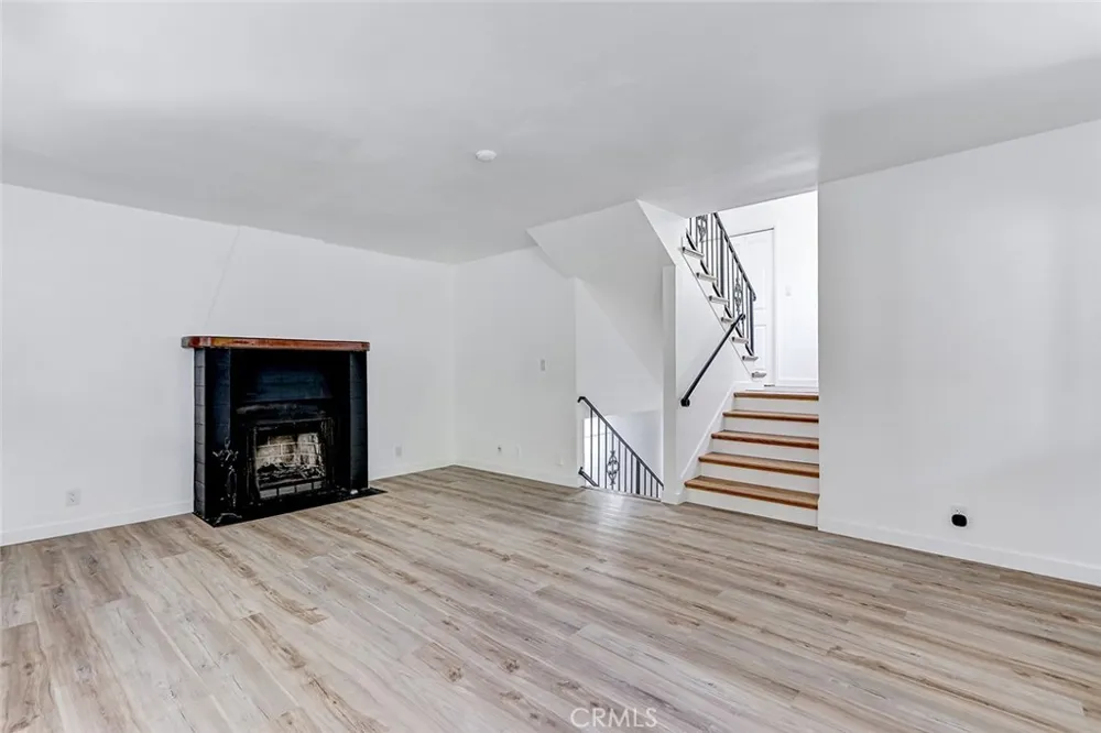 107 S Helberta Avenue #4 Redondo Beach, CA 90277