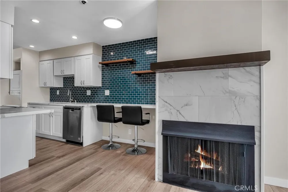 535 Esplanade #111 Redondo Beach, CA 90277