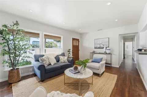 11937 S La Cienega