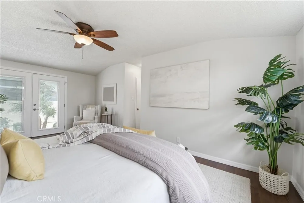 11937 S La Cienega Hawthorne, CA 90250